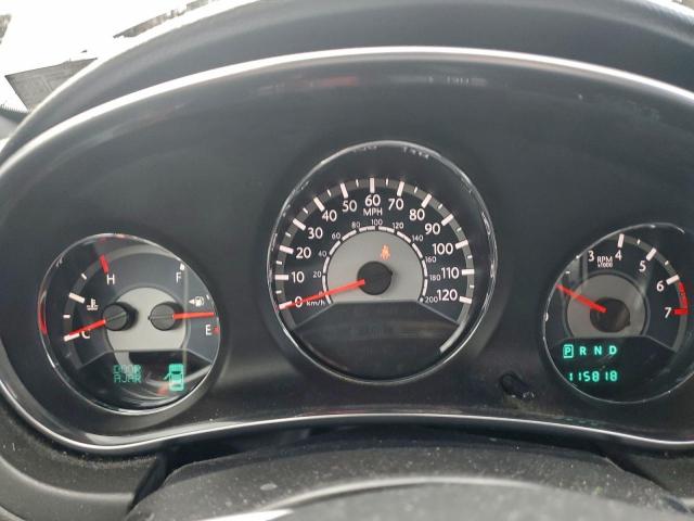 Chrysler 200 Touring Image 8