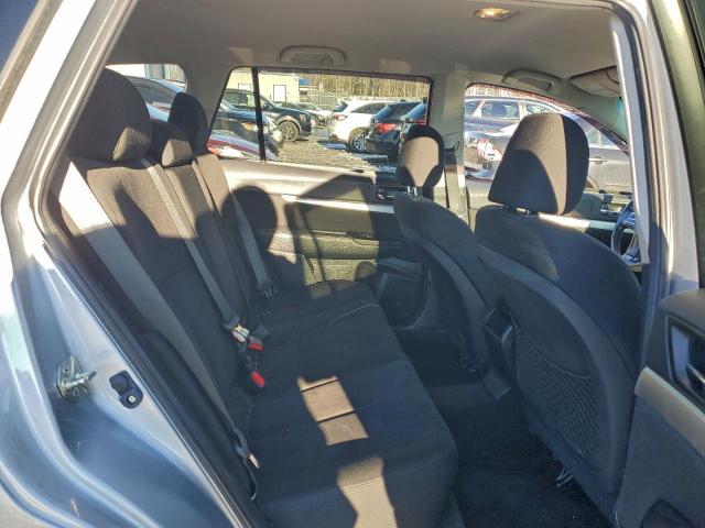 Subaru Outback 2.5i Premium Image 11