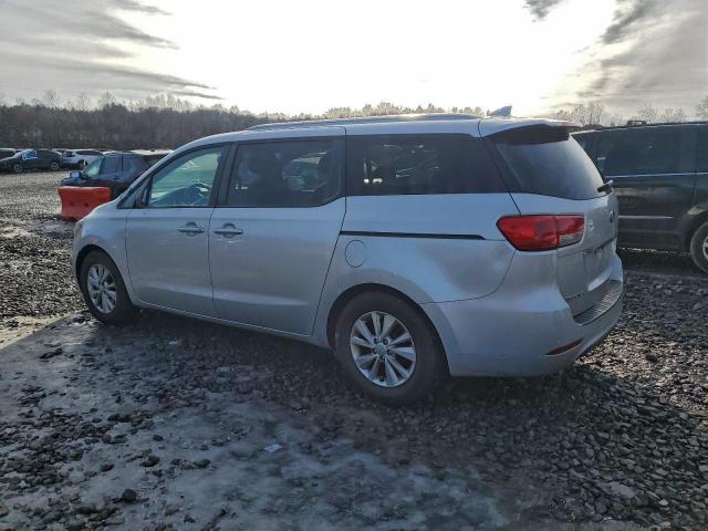 Kia Sedona Lx Image 9
