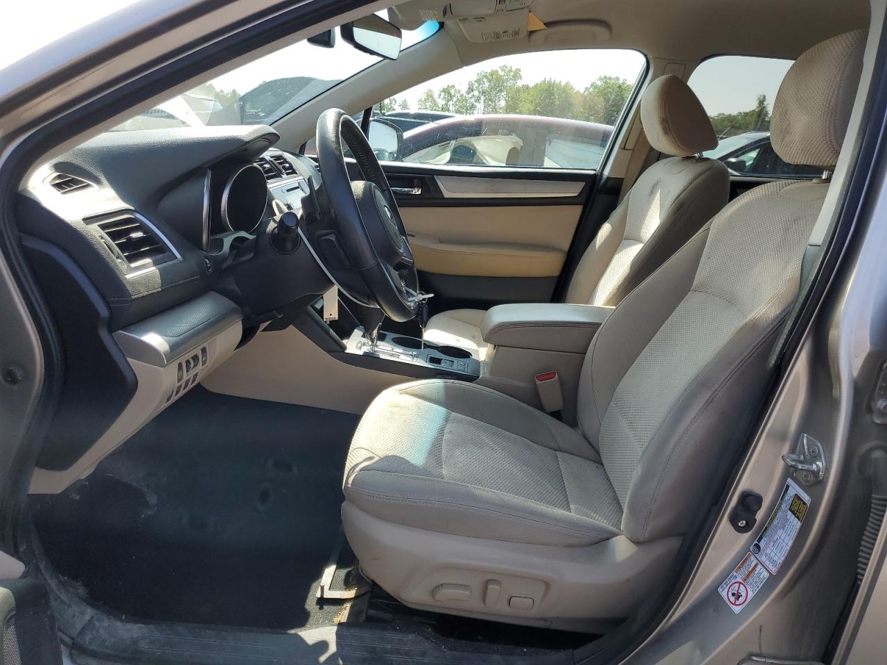 Subaru Outback 2.5i Premium Image 10