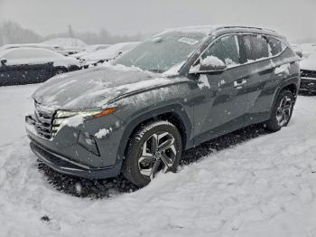  Salvage Hyundai TUCSON