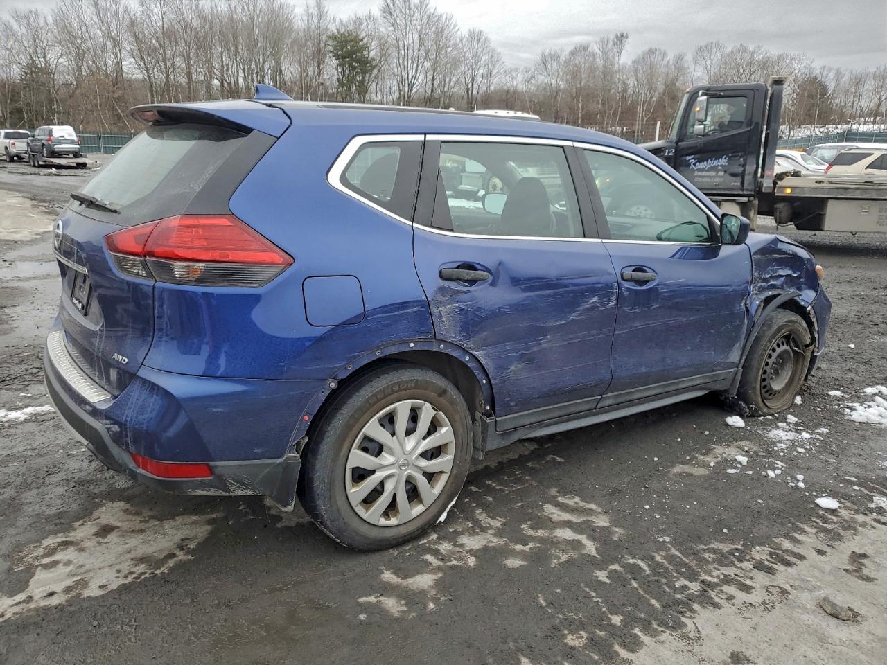 Nissan Rogue Sv Image 13