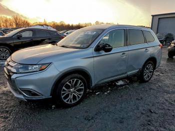  Salvage Mitsubishi Outlander