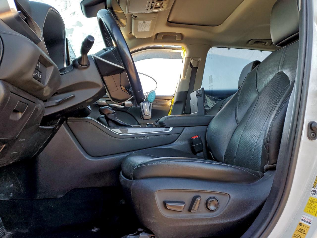 Toyota Highlander Limited Image 6