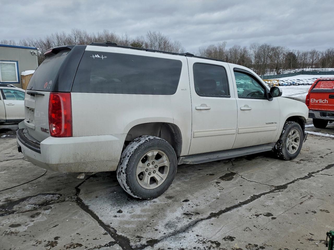 GMC Yukon K1500 Slt Image 9