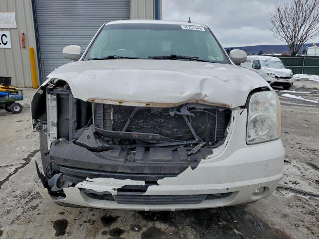 GMC Yukon K1500 Slt Image 3