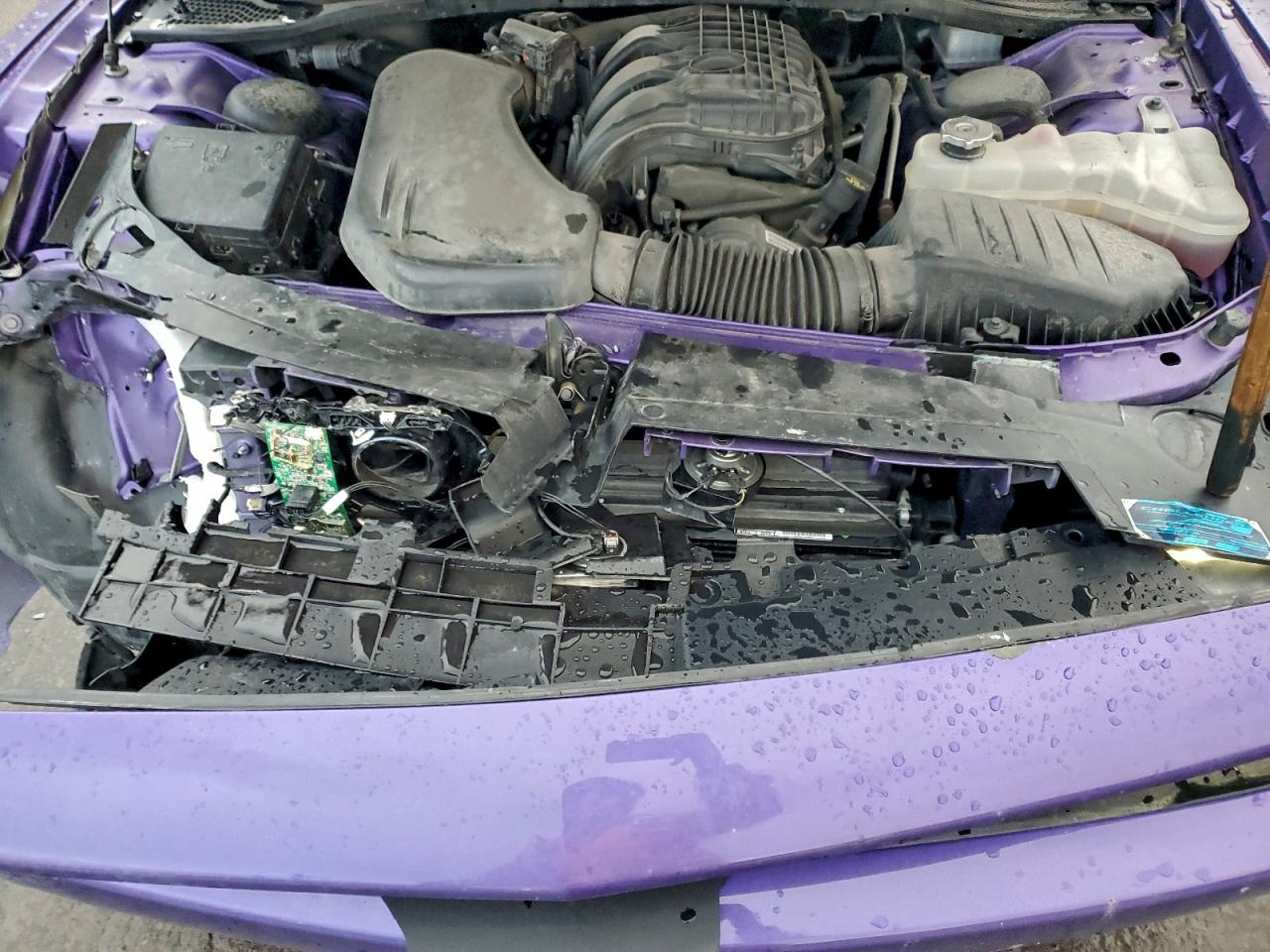 Dodge Challenger Sxt Image 9