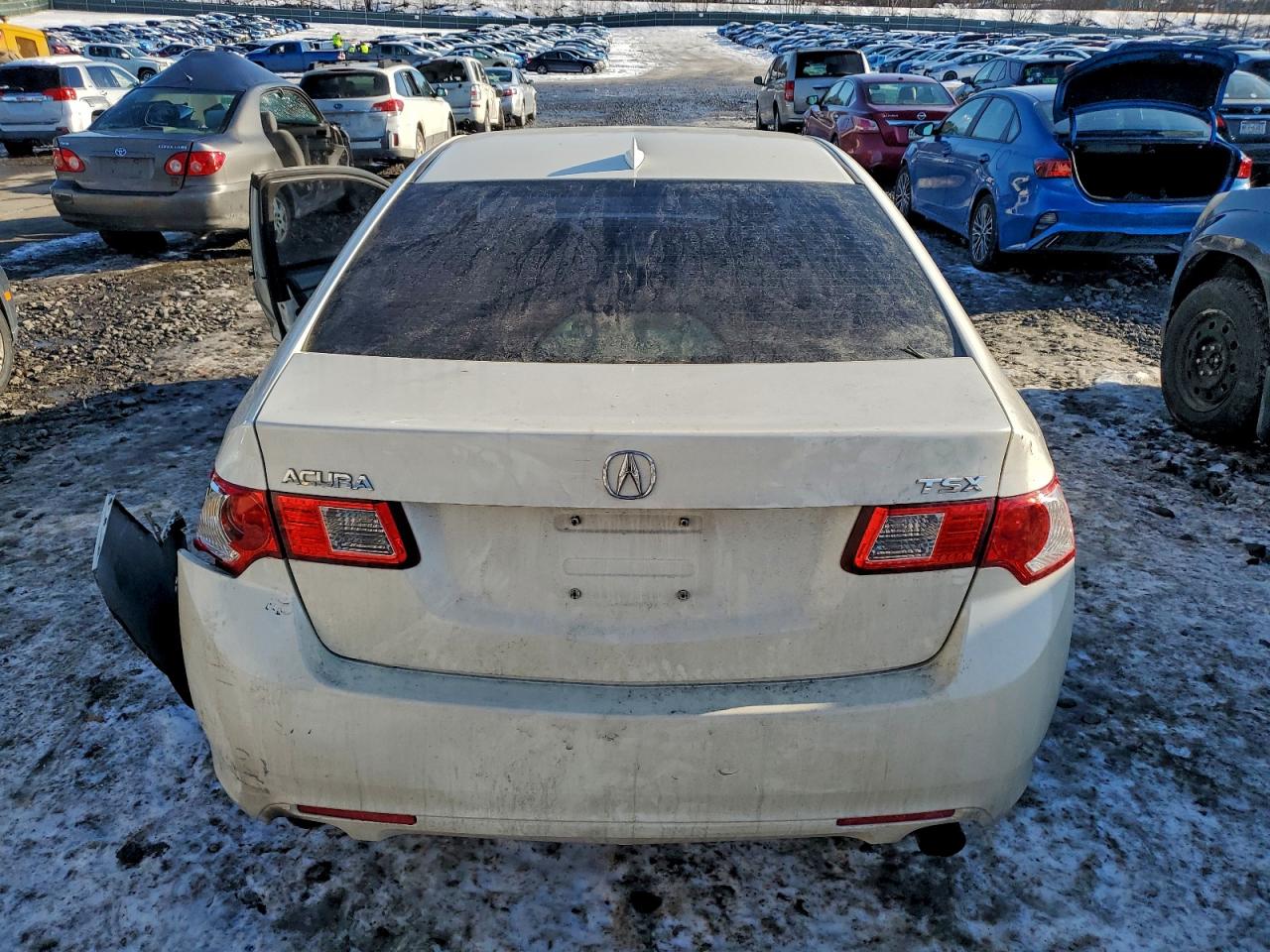 Acura TSX Image 13