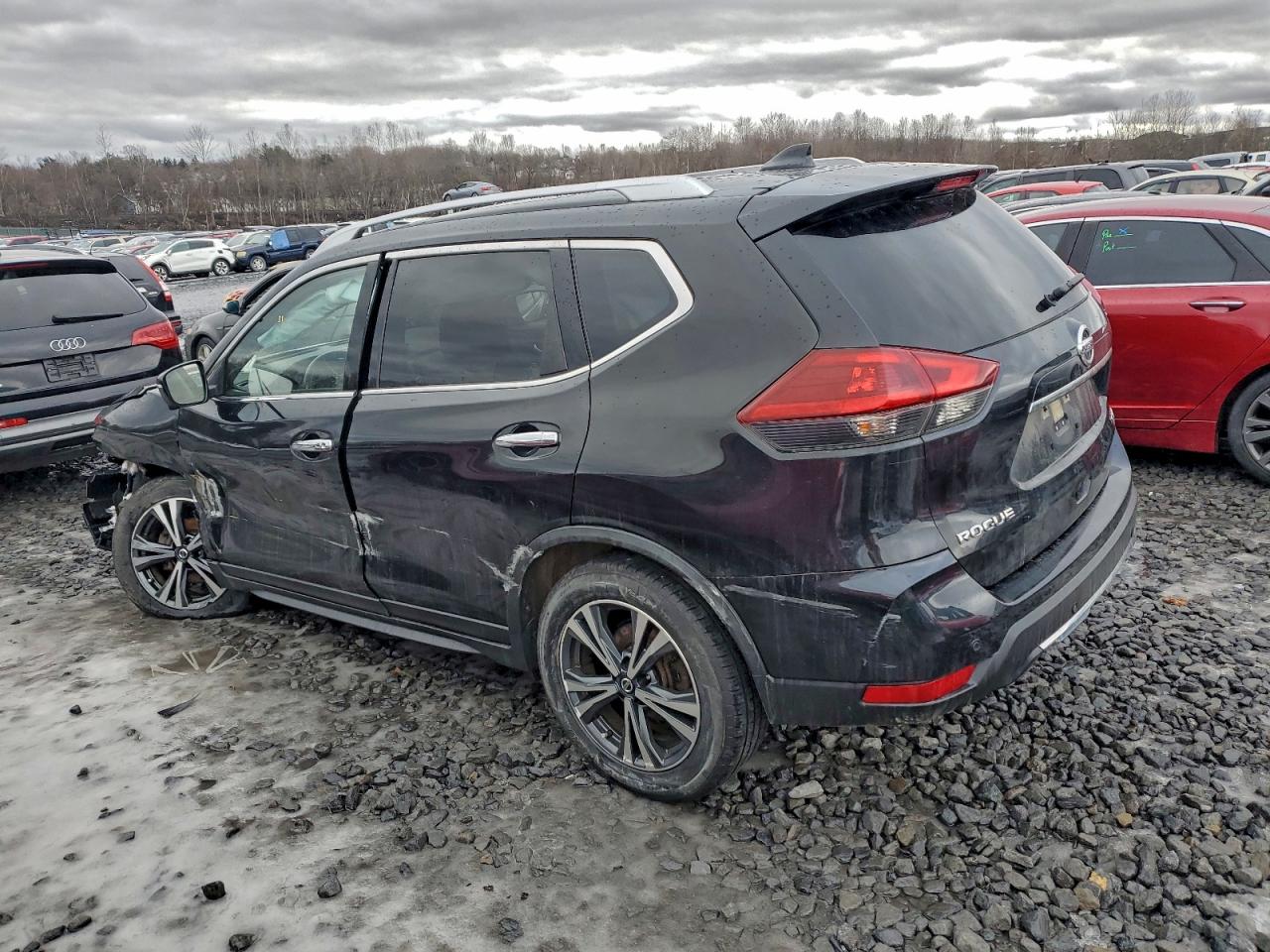 Nissan Rogue S Image 7