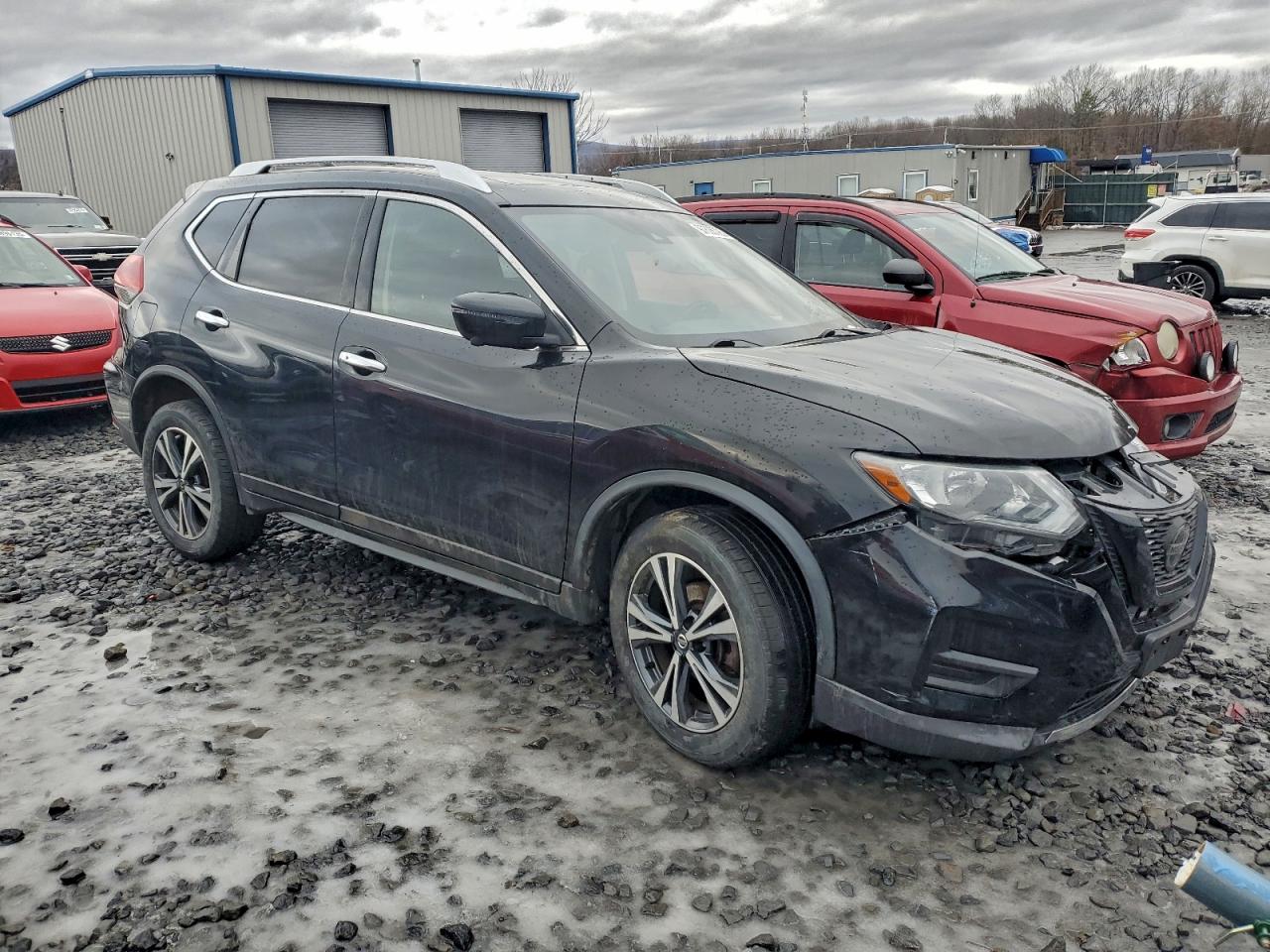 Nissan Rogue S Image 3