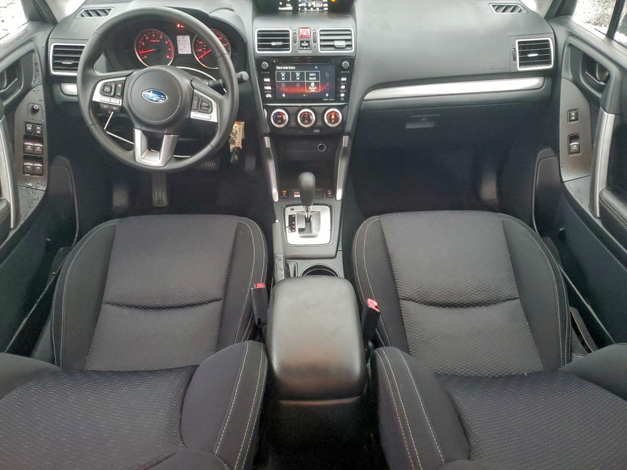 Subaru Forester 2.5i Premium Image 8