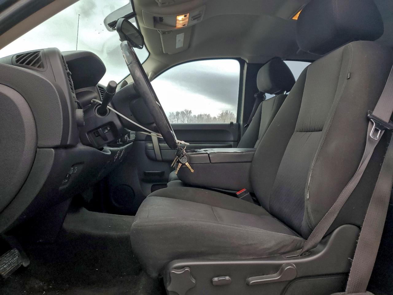 Chevrolet Silverado K1500 Lt Image 2